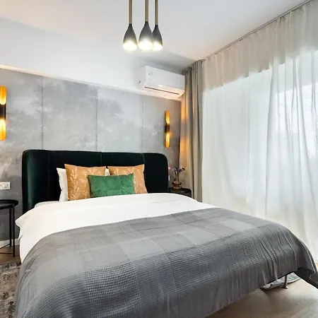 Lägenhet Sunny 2br Large Midtown Flat - 3 Superb Balconies Bukarest