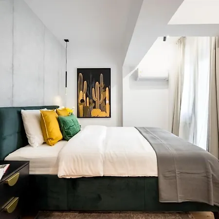 Apartament Sunny 2br Large Midtown Flat - 3 Superb Balconies *