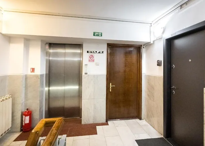 Sunny 2br Large Midtown Flat - 3 Superb Balconies *