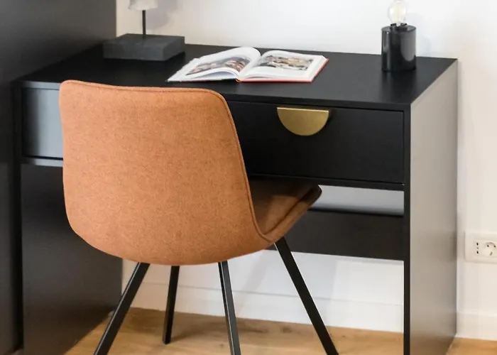 Sunny 2br Large Midtown Flat - 3 Superb Balconies Apartman *