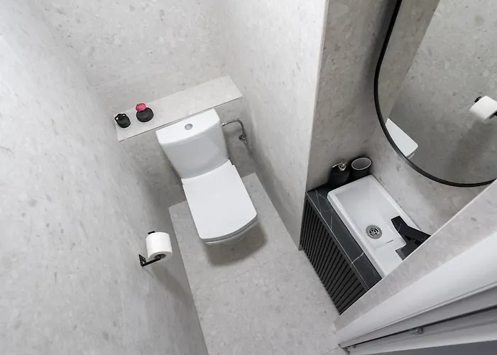 Apartament Sunny 2br Large Midtown Flat - 3 Superb Balconies Bucureşti