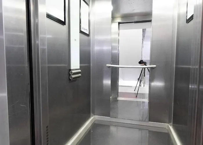 Apartman Sunny 2br Large Midtown Flat - 3 Superb Balconies Bukarest