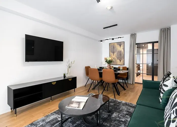 Apartment Sunny 2br Large Midtown Flat - 3 Superb Balconies *