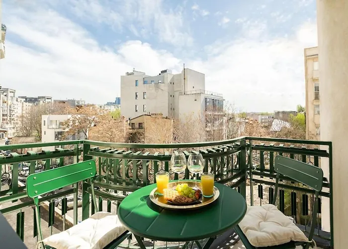 Sunny 2br Large Midtown Flat - 3 Superb Balconies Bucharest
